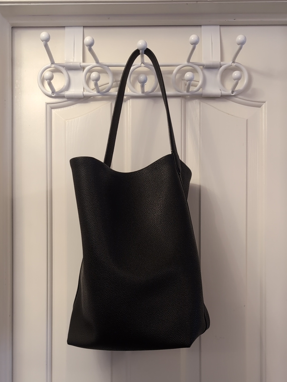 Black Minimalist Leather Tote Bag - FITS MACBOOK
